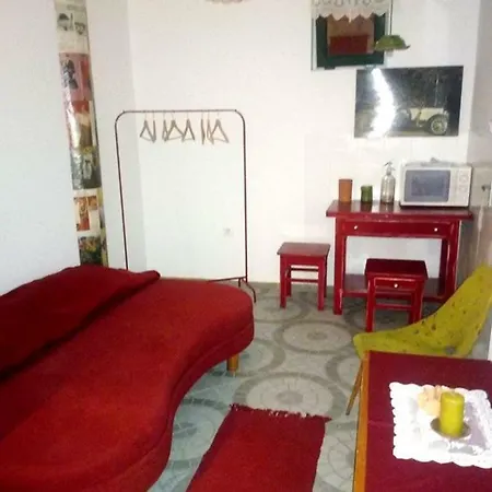 Retro Apartman A Varos Sziveben Apartament